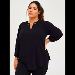 Torrid Chainlink Blouse Crepe Rayon
